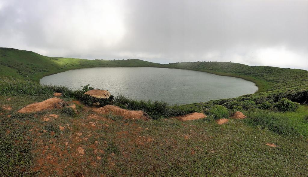 Hotel Los Algarrobos Puerto Baquerizo Moreno Dış mekan fotoğraf