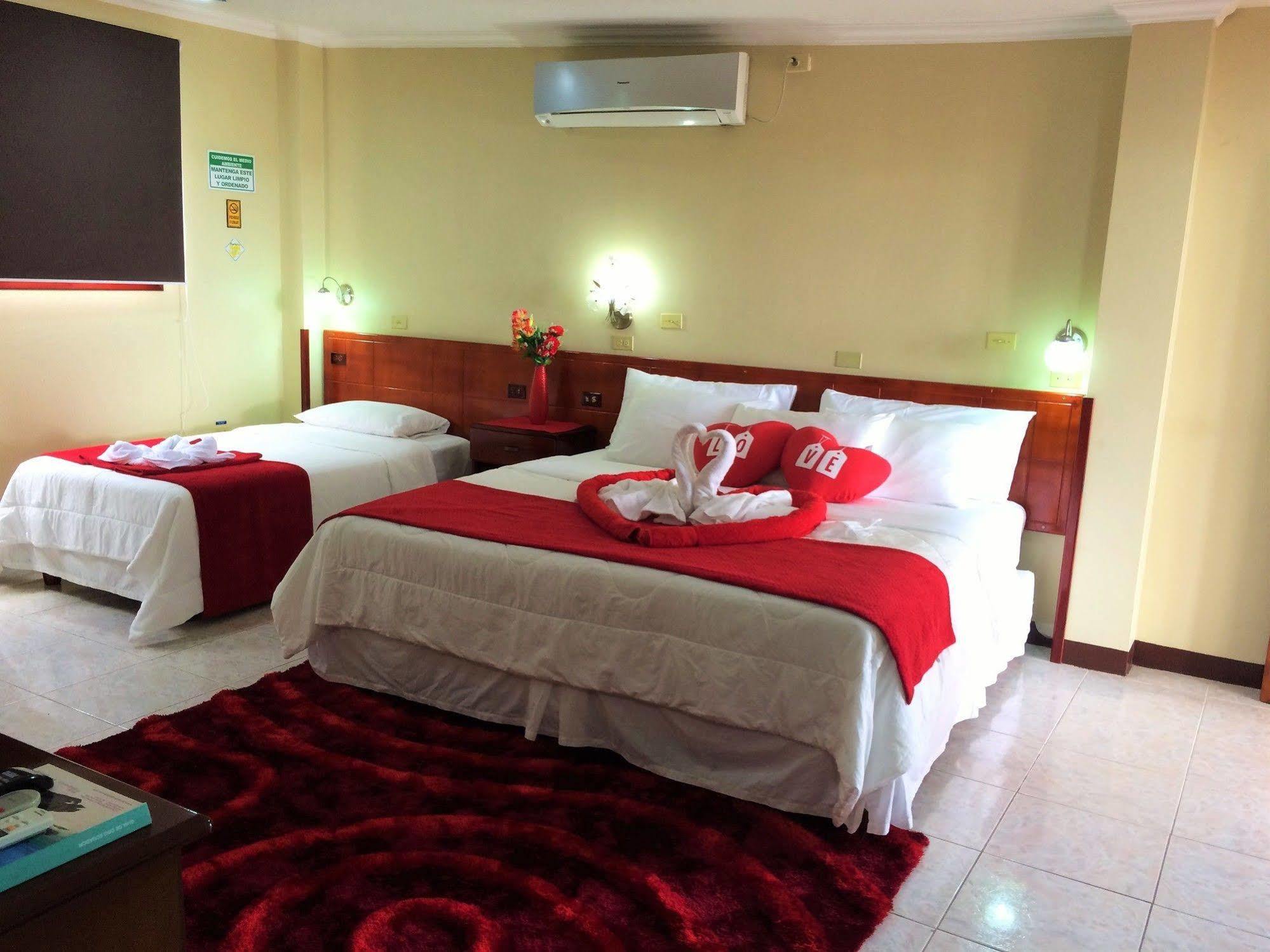 Hotel Los Algarrobos Puerto Baquerizo Moreno Dış mekan fotoğraf